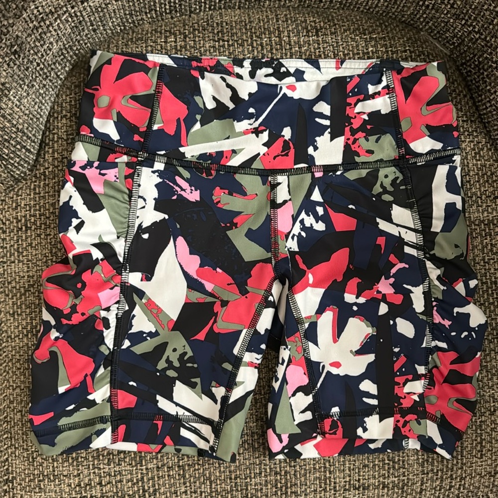 Lululemon speed track short size 4